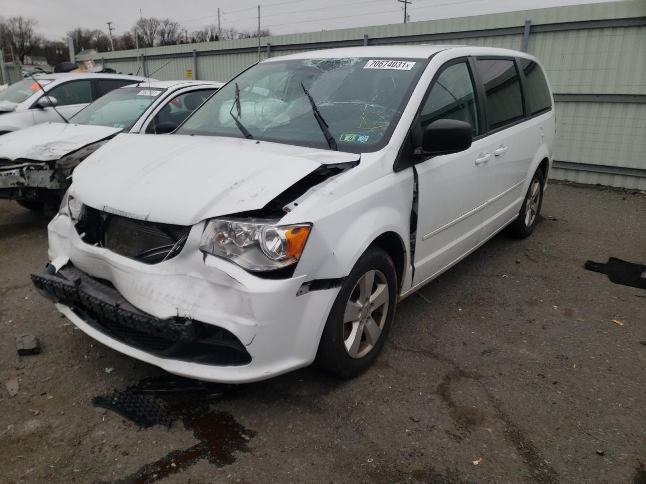 Photo 2 from auction – 2016 DODGE GRAND CARA with VIN 2C4RDGBG9GR155452
