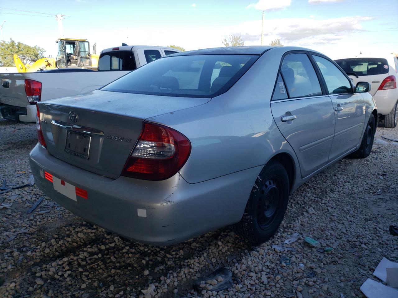 Photo 4 from auction – 2004 TOYOTA CAMRY with VIN 4T1BE32K44U844319