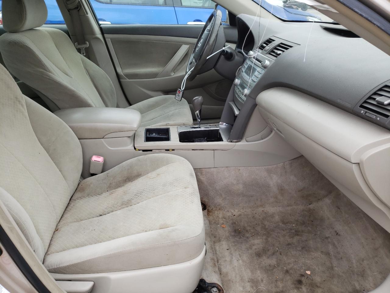 Photo 5 from auction – 2007 TOYOTA CAMRY HYBR with VIN JTNBB46K073043888