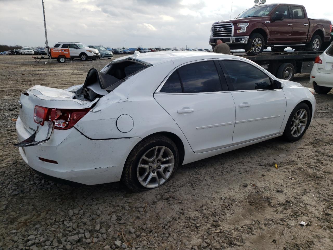 Photo 4 from auction – 2015 CHEVROLET MALIBU 1LT with VIN 1G11C5SL4FF279712