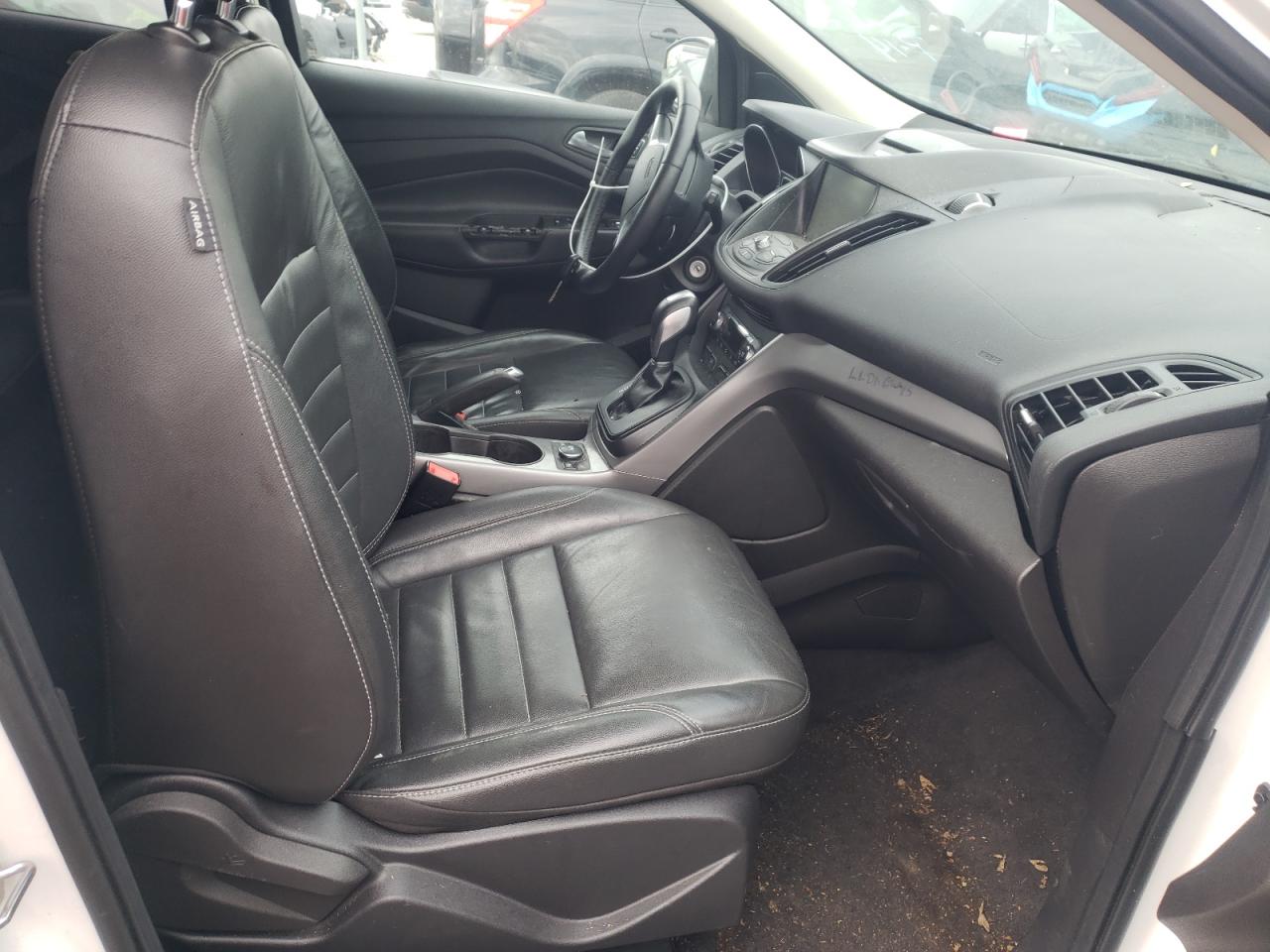 Photo 5 from auction – 2015 FORD ESCAPE SE with VIN 1FMCU0G97FUC87307