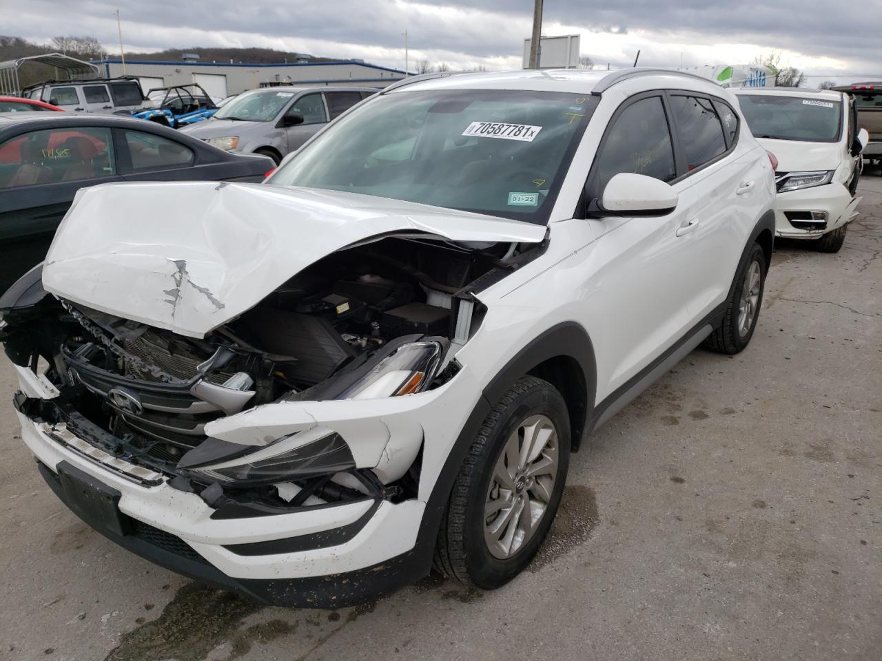 Photo 2 from auction – 2017 HYUNDAI TUCSON LIM with VIN KM8J33A41HU440016