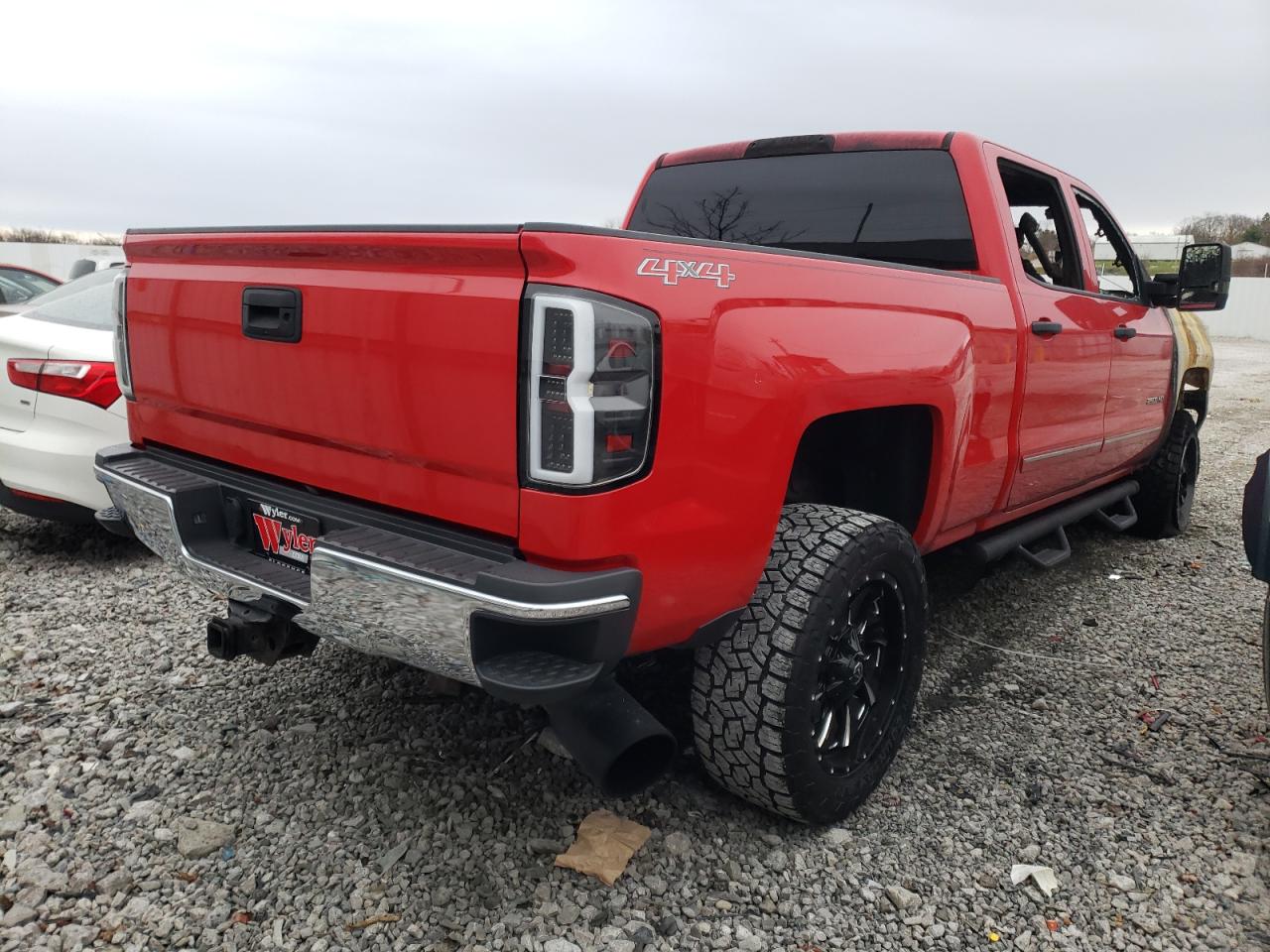 Photo 4 from auction – 2015 CHEVROLET SILVERADO with VIN 1GC1KVE81FF151588