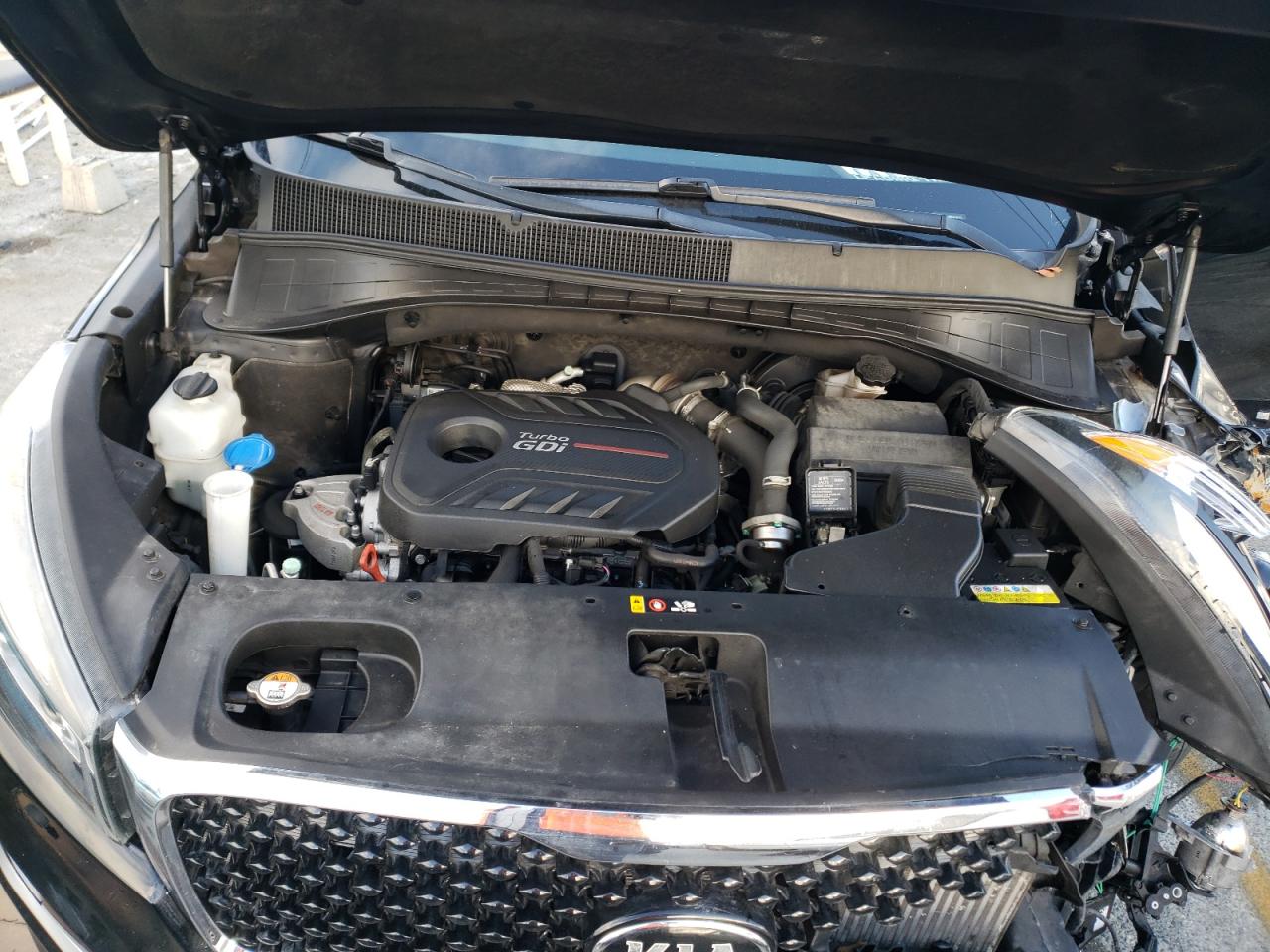 Photo 7 from auction – 2017 KIA SORENTO EX with VIN 5XYPHDA10HG278375
