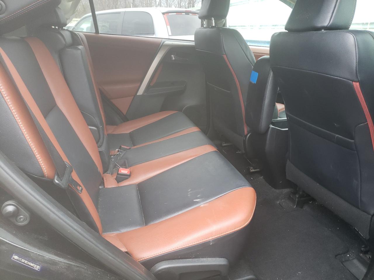 Photo 6 from auction – 2013 TOYOTA RAV4 LIMIT with VIN 2T3DFREV4DW058185