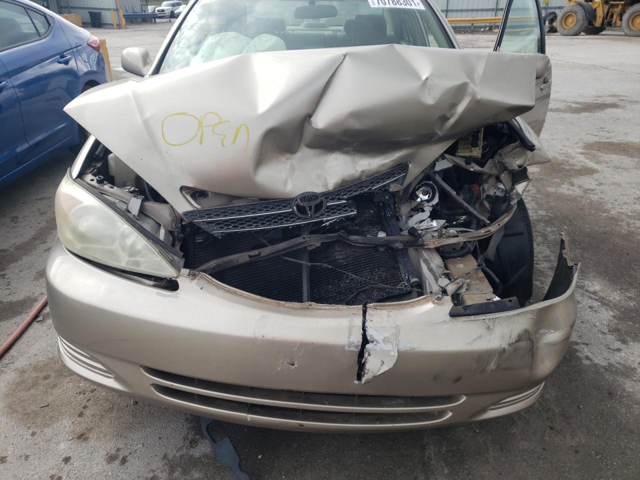 Photo 7 from auction – 2002 TOYOTA CAMRY LE with VIN 4T1BE32K52U627035