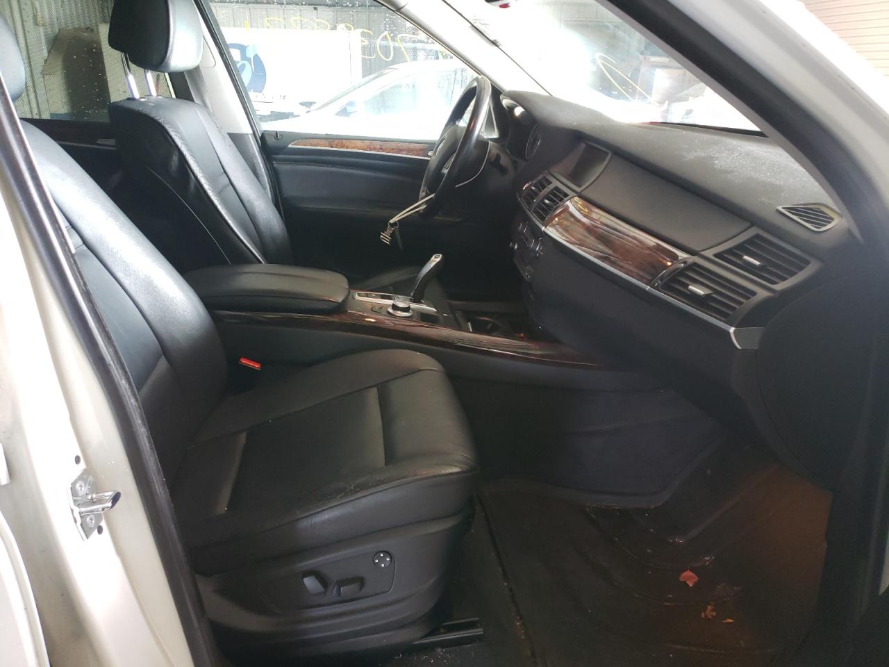 Photo 5 from auction – 2008 BMW X5 3.0I with VIN 5UXFE43568L005125