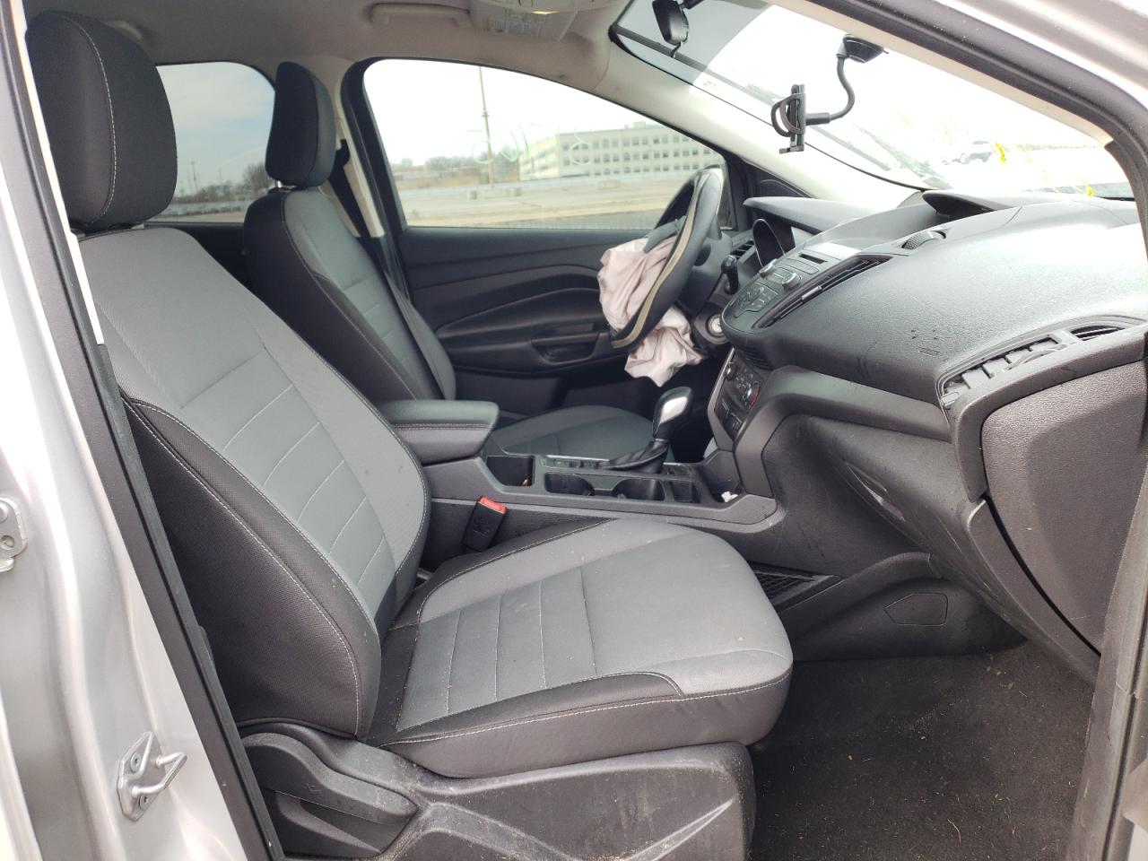Photo 5 from auction – 2018 FORD ESCAPE S with VIN 1FMCU0F73JUA07679