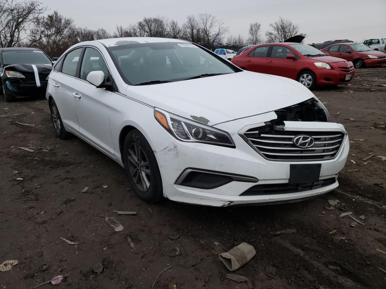 HYUNDAI SONATA SE 2016 with VIN 5NPE24AF5GH319451 - Photo from auction