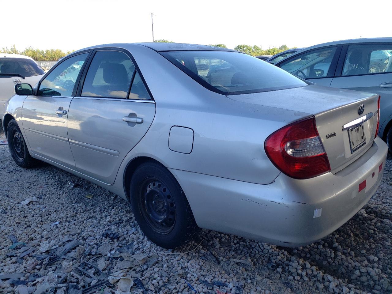 Photo 3 from auction – 2004 TOYOTA CAMRY with VIN 4T1BE32K44U844319