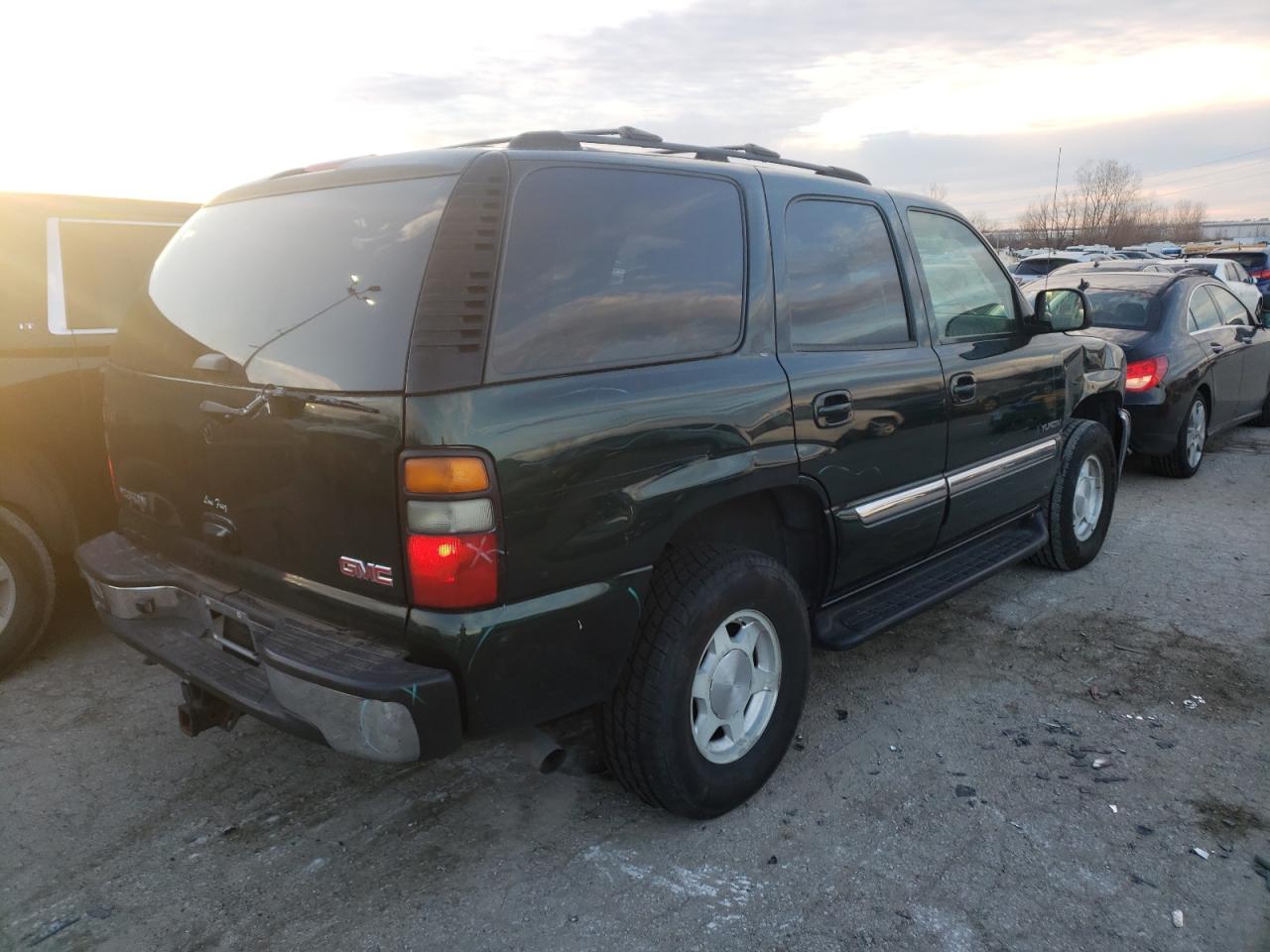 Photo 4 from auction – 2004 GMC YUKON with VIN 1GKEK13Z04J242761