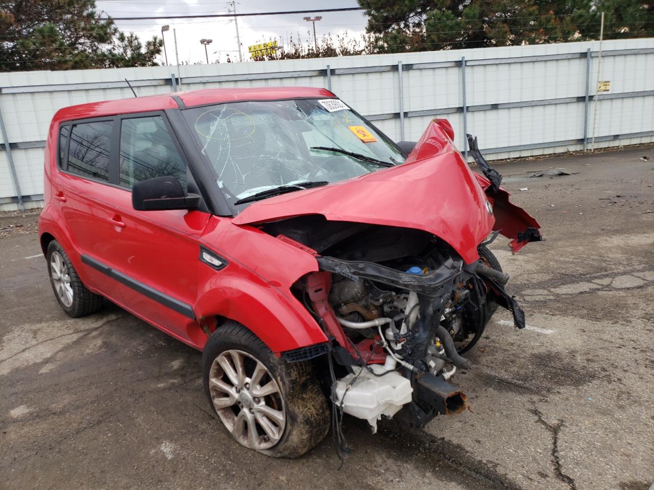 Zdjęcie 1 z aukcji – 2013 KIA SOUL z VIN KNDJT2A50D7573933