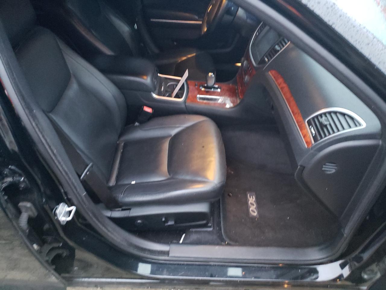 Photo 5 from auction – 2012 CHRYSLER 300 LIMITE with VIN 2C3CCACG9CH210412
