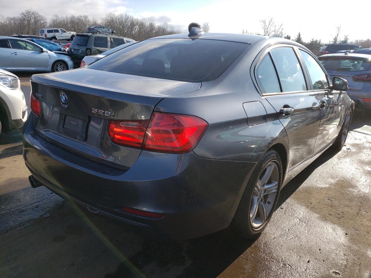 Photo 4 from auction – 2015 BMW 328 XI SUL with VIN WBA3B5C51FP653753