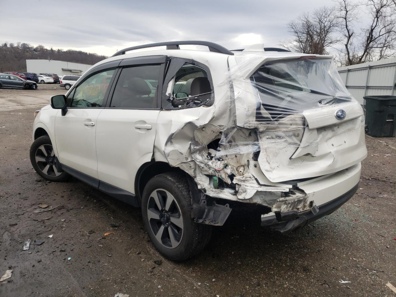 Photo 3 from auction – 2017 SUBARU FORESTER 2 with VIN JF2SJAEC7HH404636