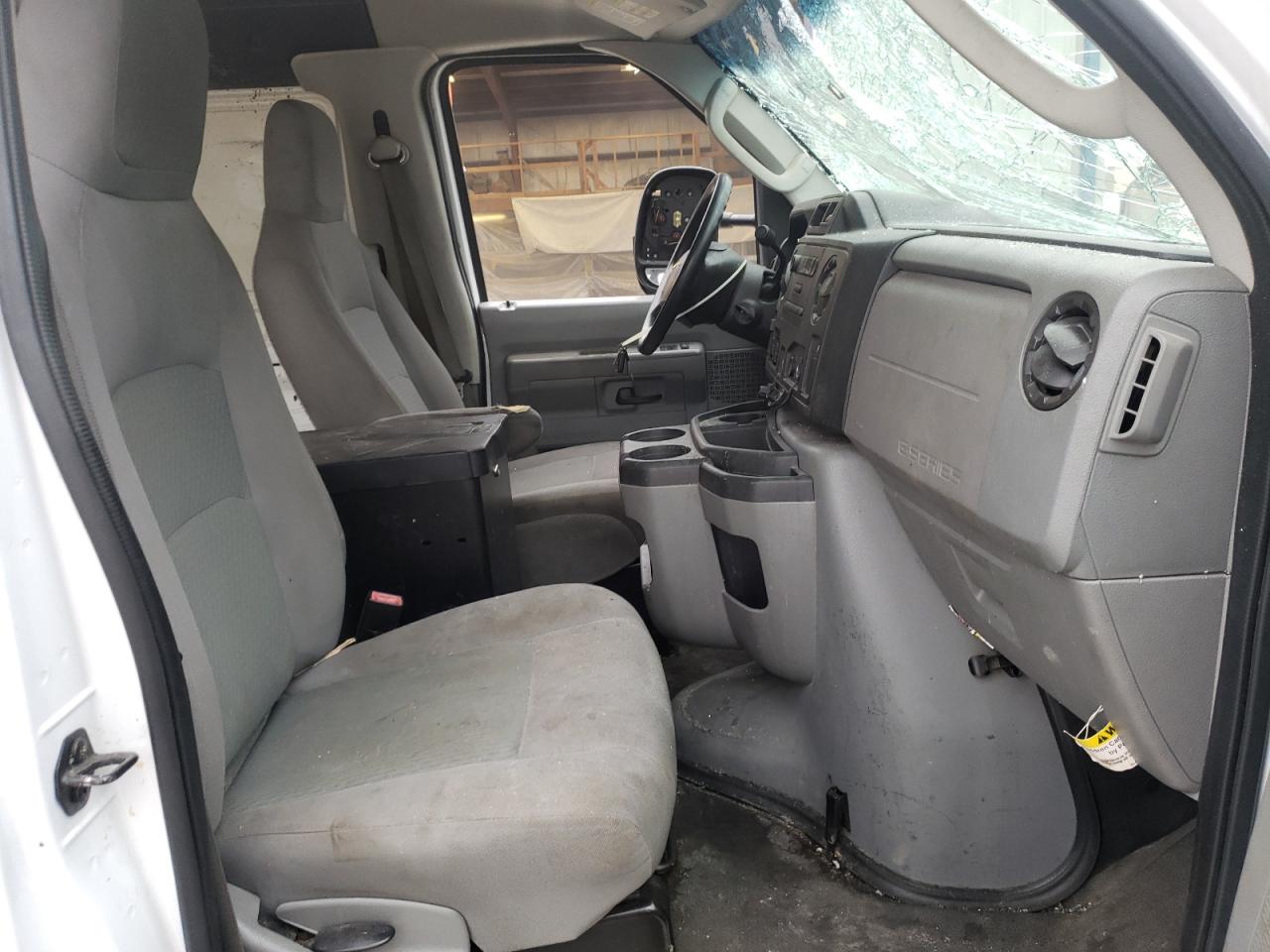 Photo 5 from auction – 2013 FORD ECONOLINE with VIN 1FTNE1EW5DDA58842