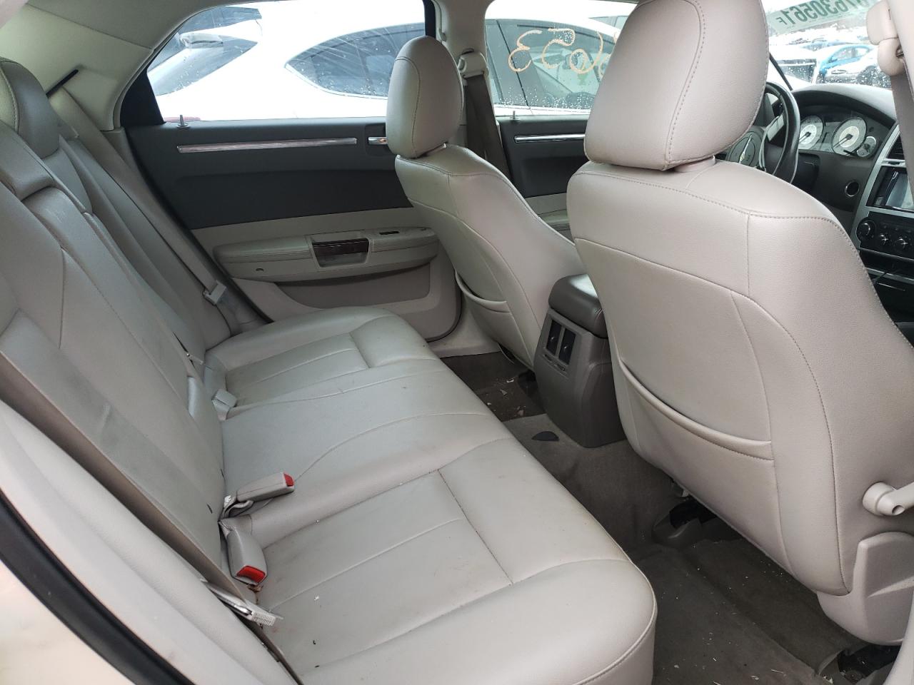 Photo 6 from auction – 2009 CHRYSLER 300 LIMITE with VIN 2C3KK33VX9H553232
