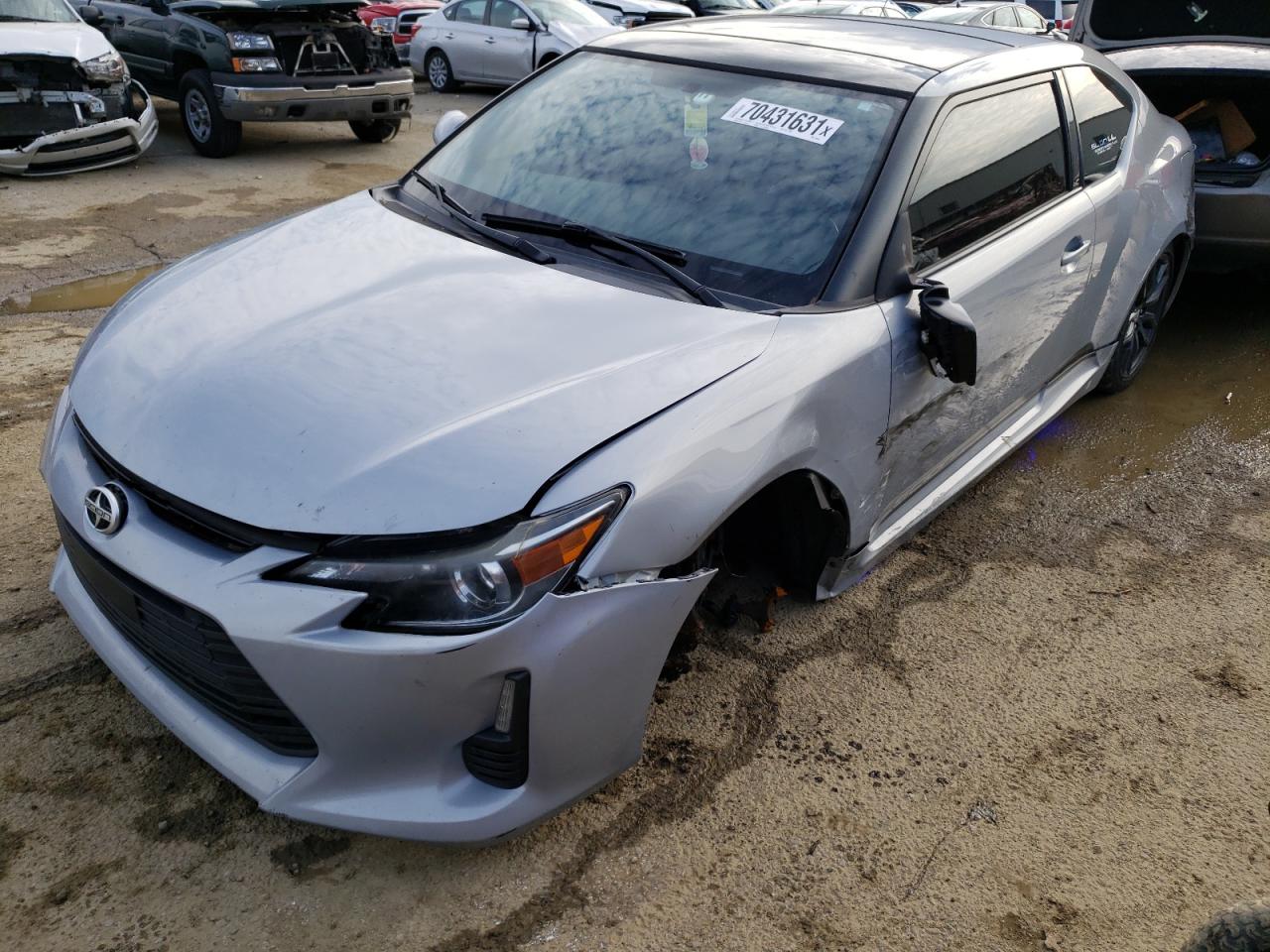 Photo 9 from auction – 2014 TOYOTA SCION TC with VIN JTKJF5C77E3066620