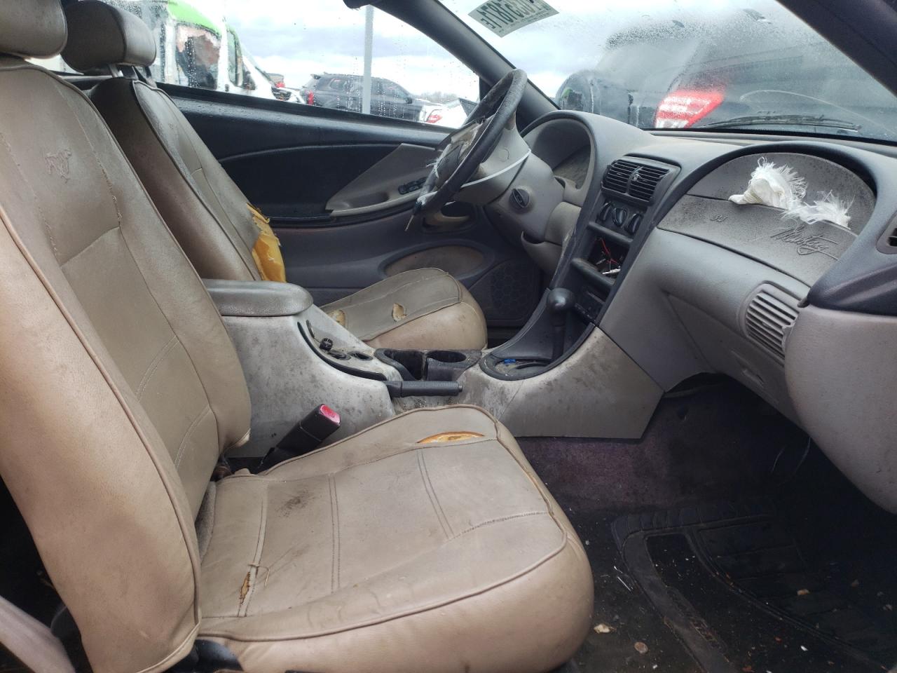 Photo 5 from auction – 2000 FORD MUSTANG with VIN 1FAFP4440YF197440
