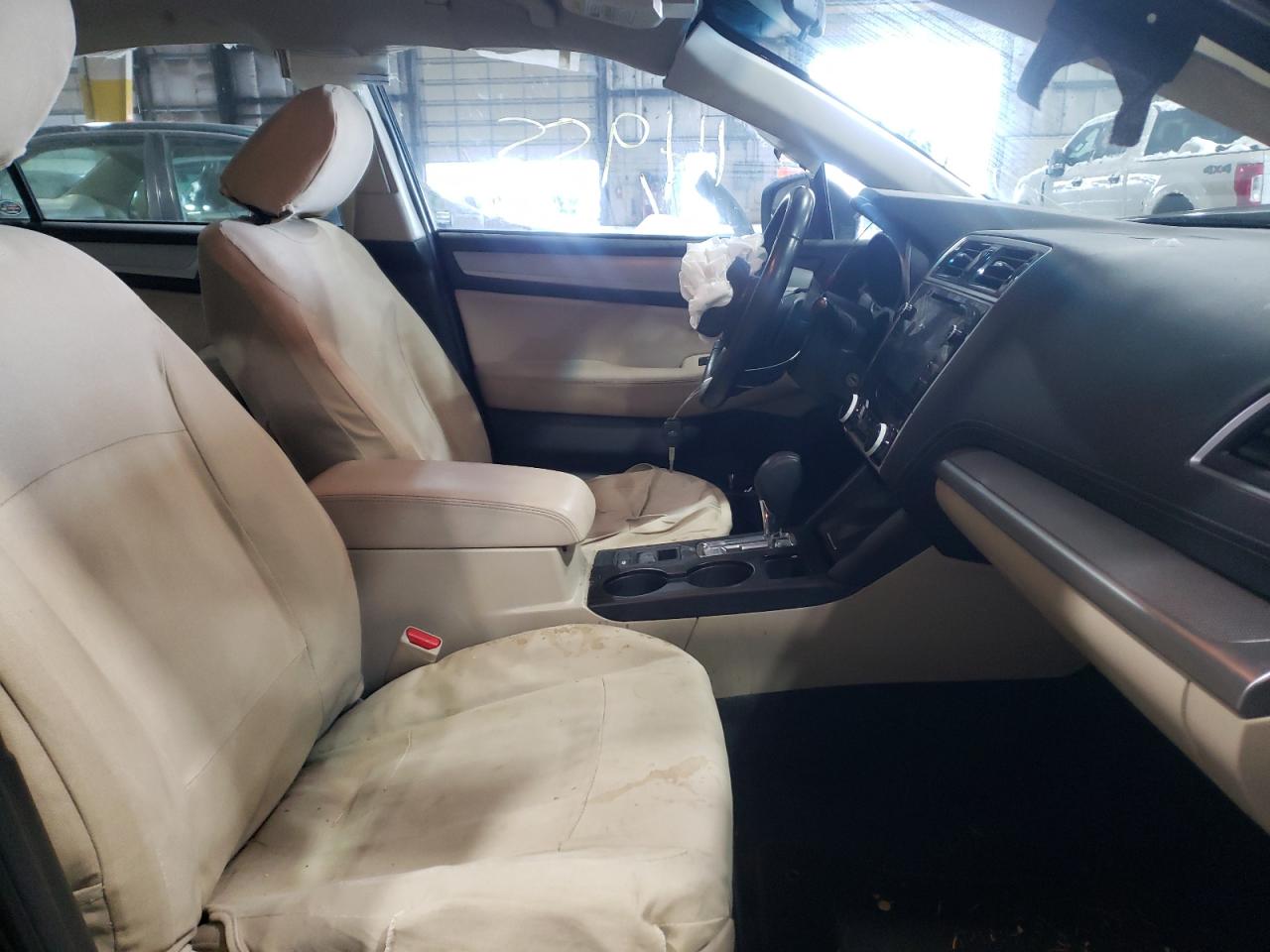Photo 5 from auction – 2018 SUBARU LEGACY 2.5 with VIN 4S3BNAC66J3033147