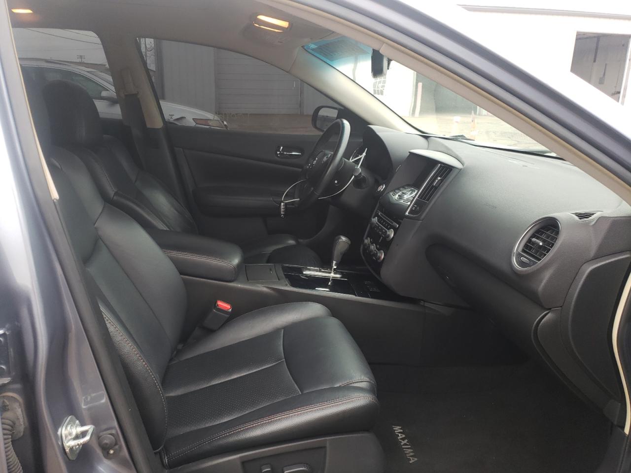 Photo 5 from auction – 2011 NISSAN MAXIMA S with VIN 1N4AA5AP9BC828534