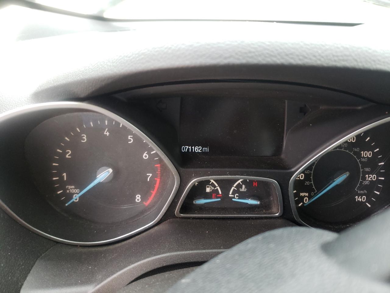 Photo 8 from auction – 2017 FORD ESCAPE SE with VIN 1FMCU0G95HUE07415