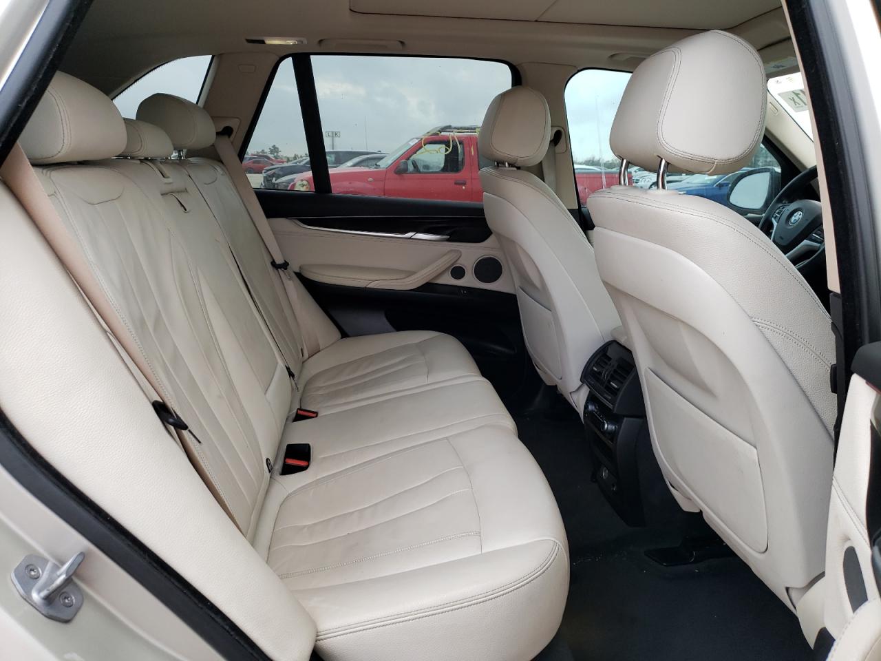 Photo 6 from auction – 2015 BMW X5 XDRIVE3 with VIN 5UXKR0C54F0K65145