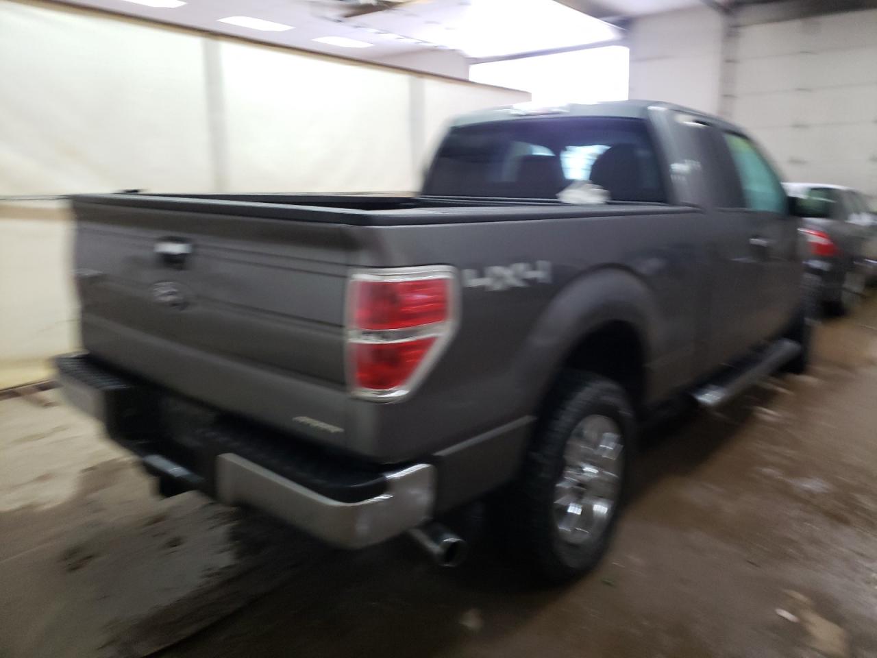 Photo 4 from auction – 2012 FORD F150 SUPER with VIN 1FTFX1EF4CFB71456