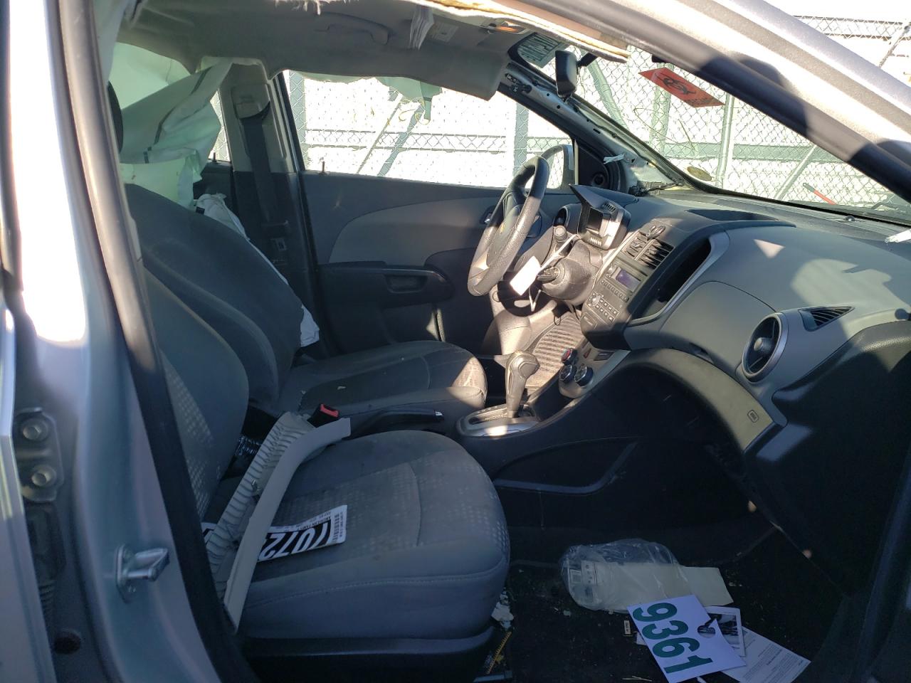 Photo 5 from auction – 2014 CHEVROLET SONIC LS with VIN 1G1JA5SHXE4208803