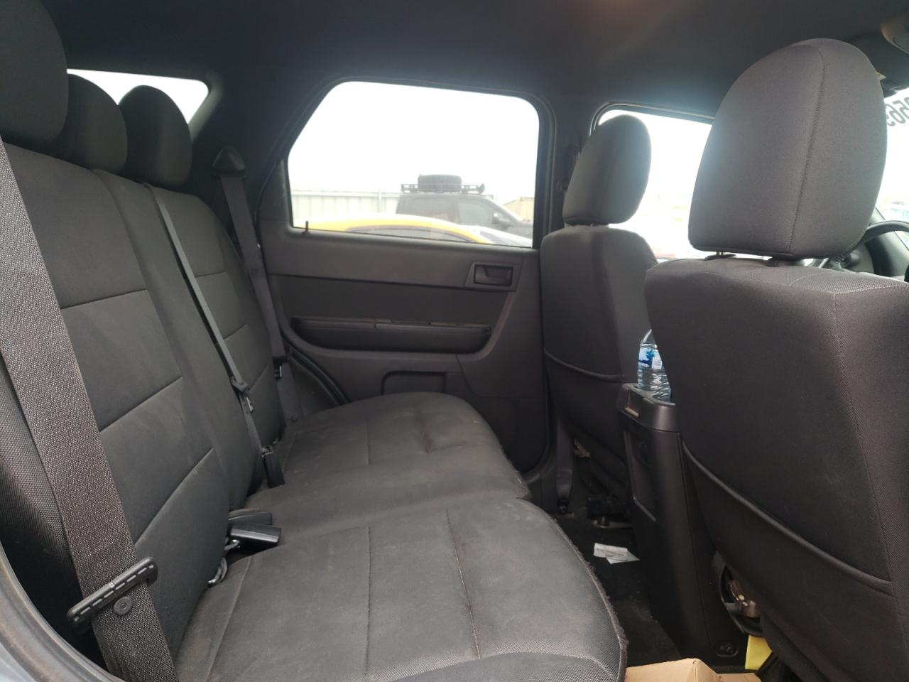 Photo 6 from auction – 2011 FORD ESCAPE XLT with VIN 1FMCU0DG4BKC42155