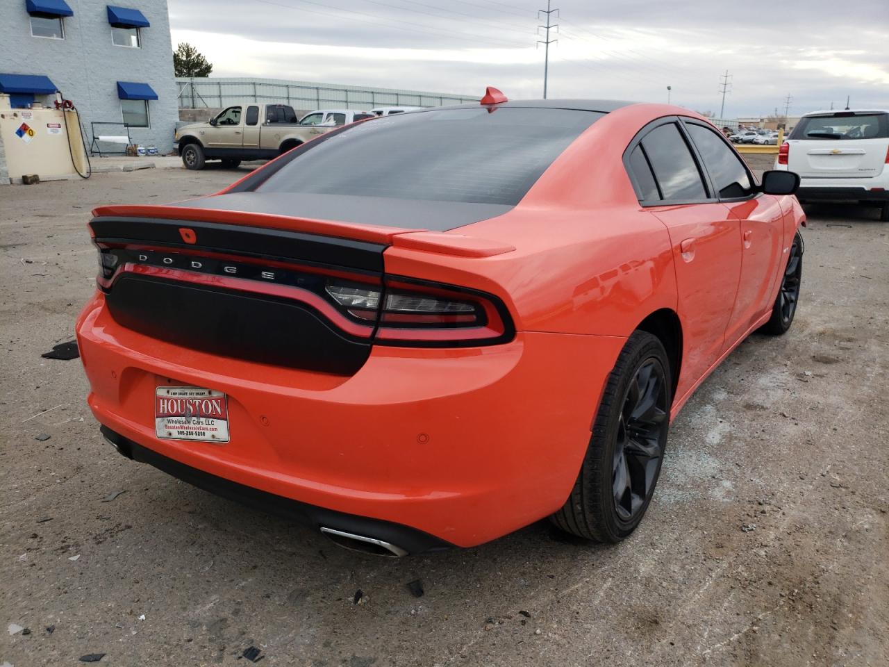 Photo 4 from auction – 2018 DODGE CHARGER R/ with VIN 2C3CDXCT4JH247541