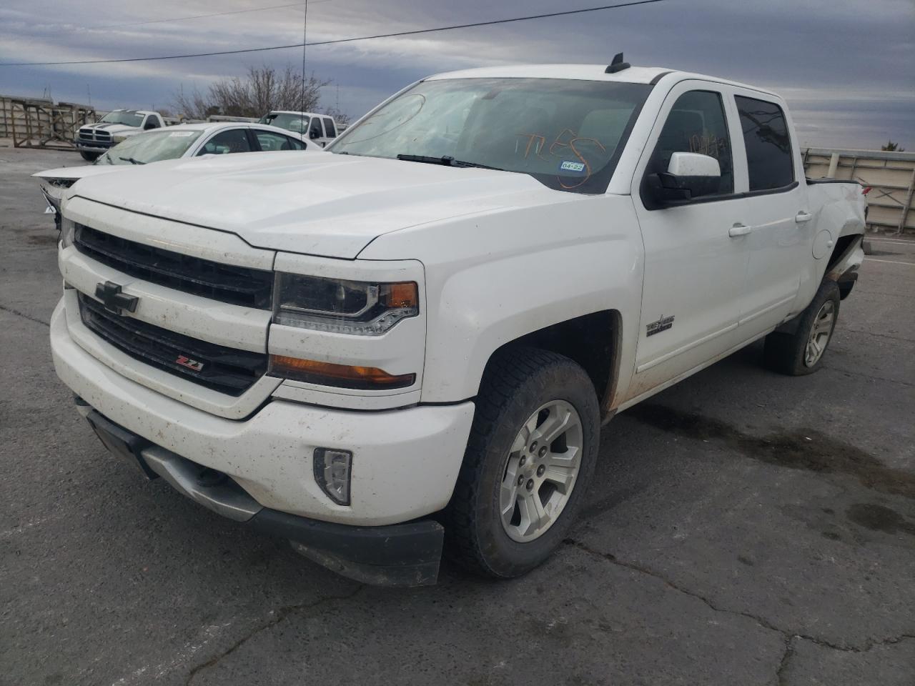 Photo 2 from auction – 2018 CHEVROLET SILVERADO with VIN 3GCUKREC9JG351487