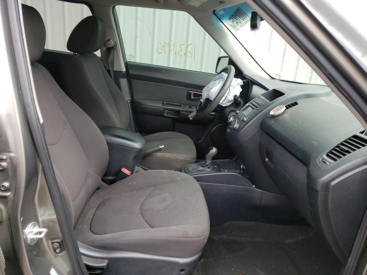 Photo 5 from auction – 2013 KIA SOUL with VIN KNDJT2A50D7626470
