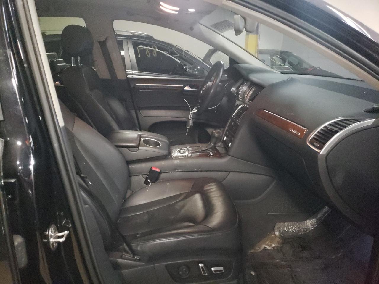 Photo 5 from auction – 2013 AUDI Q7 PRESTIG with VIN WA1DGAFE2DD005814