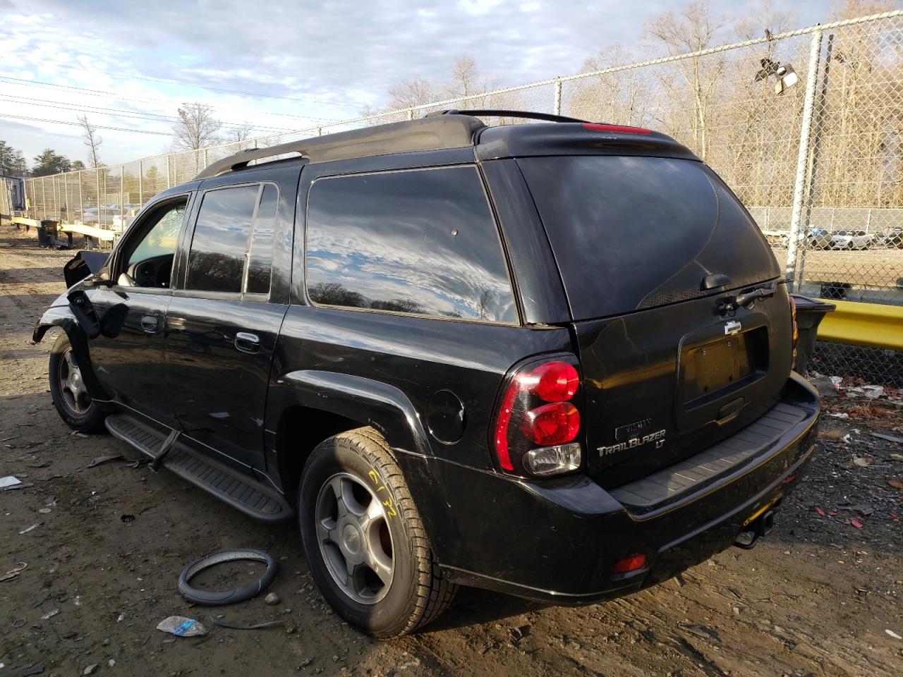 Photo 3 from auction – 2006 CHEVROLET TRAILBLAZE with VIN 1GNES16S366109841