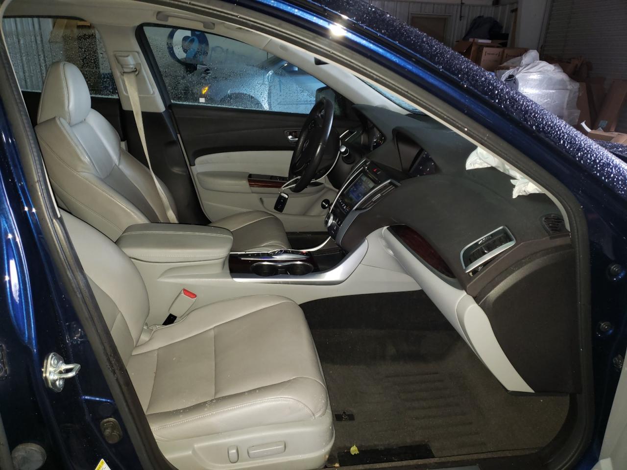 Photo 5 from auction – 2015 ACURA TLX TECH with VIN 19UUB2F52FA009944