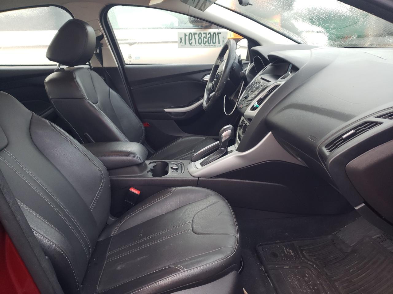 Photo 5 from auction – 2014 FORD FOCUS SE with VIN 1FADP3F27EL122762