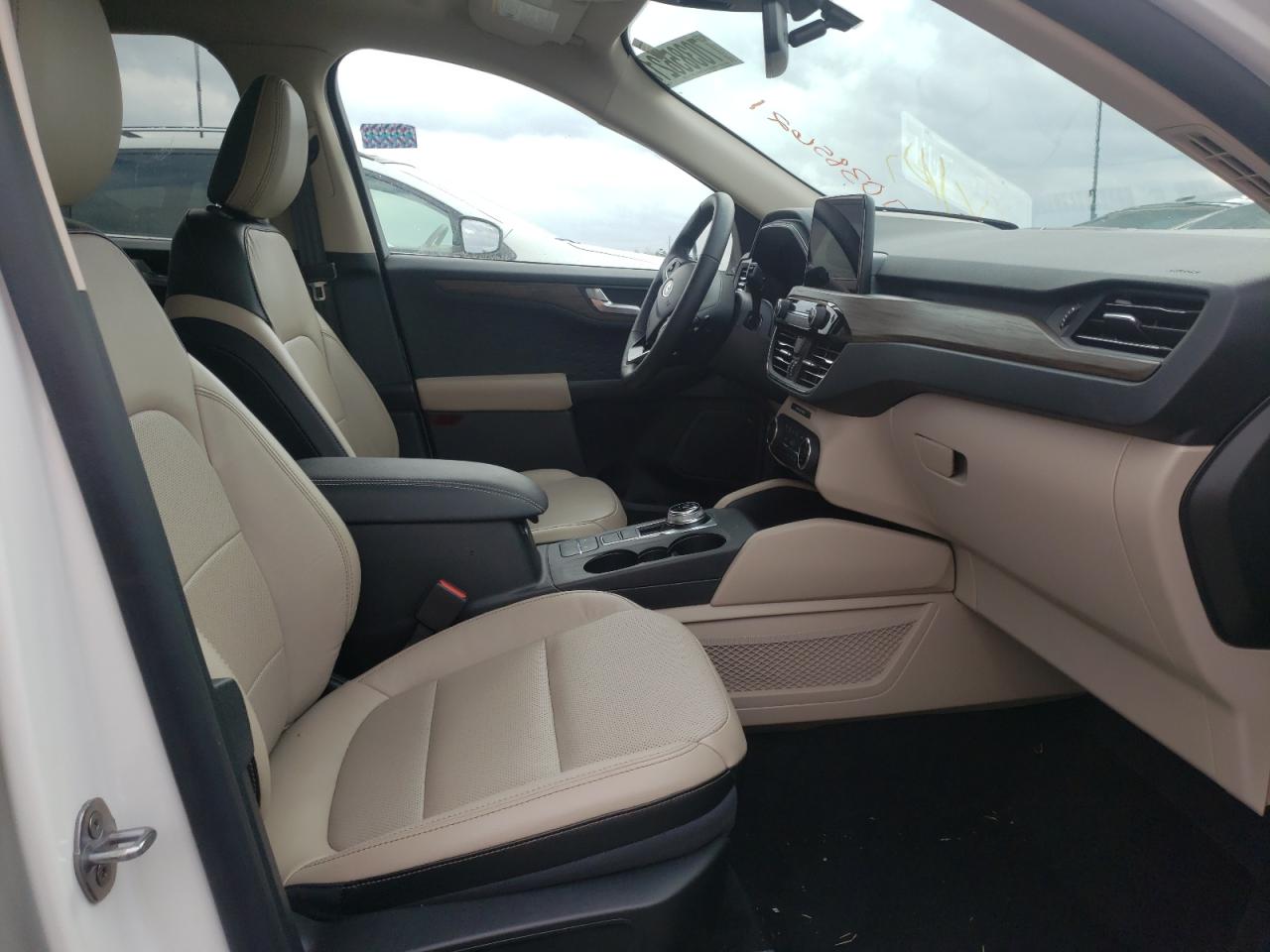Photo 5 from auction – 2020 FORD ESCAPE TIT with VIN 1FMCU9J94LUA73058
