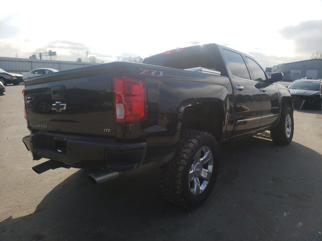 Photo 4 from auction – 2018 CHEVROLET SILVERADO with VIN 3GCUKSEC5JG496839