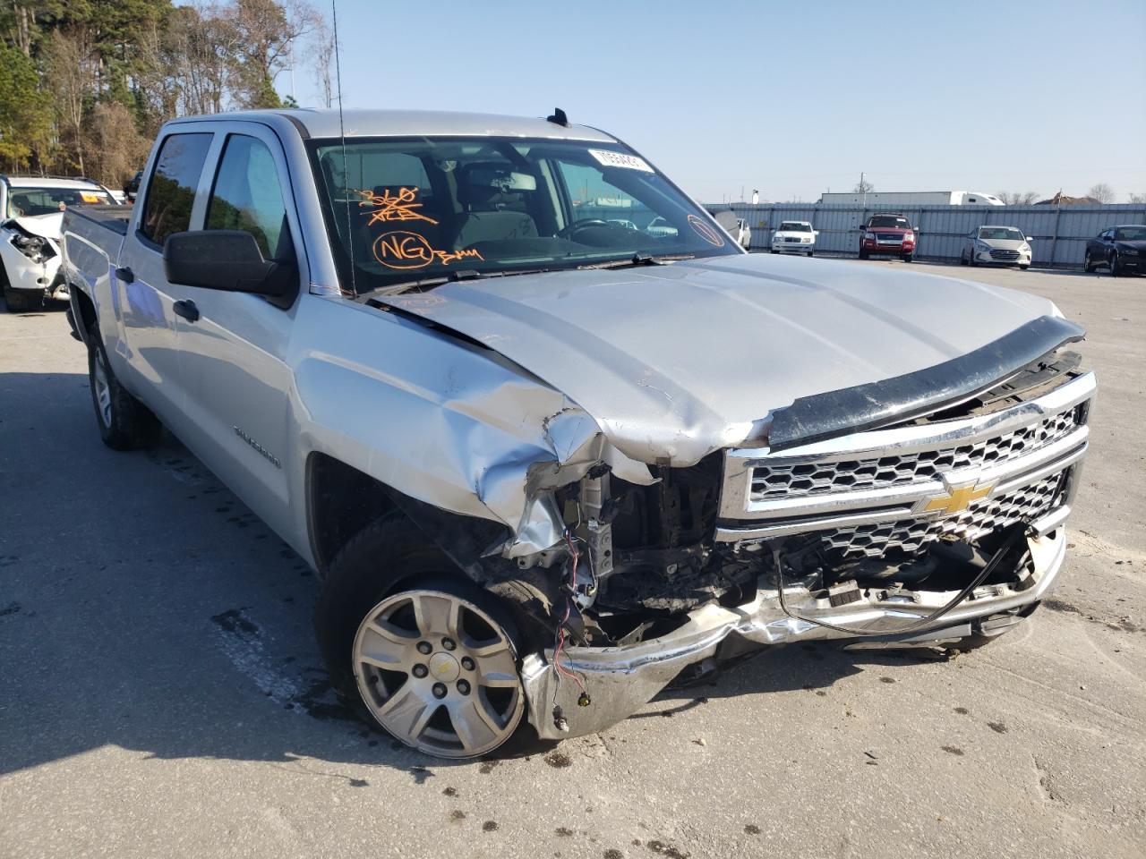 CHEVROLET SILVERADO 2014 with VIN 3GCUKREC8EG505340 - Photo from auction