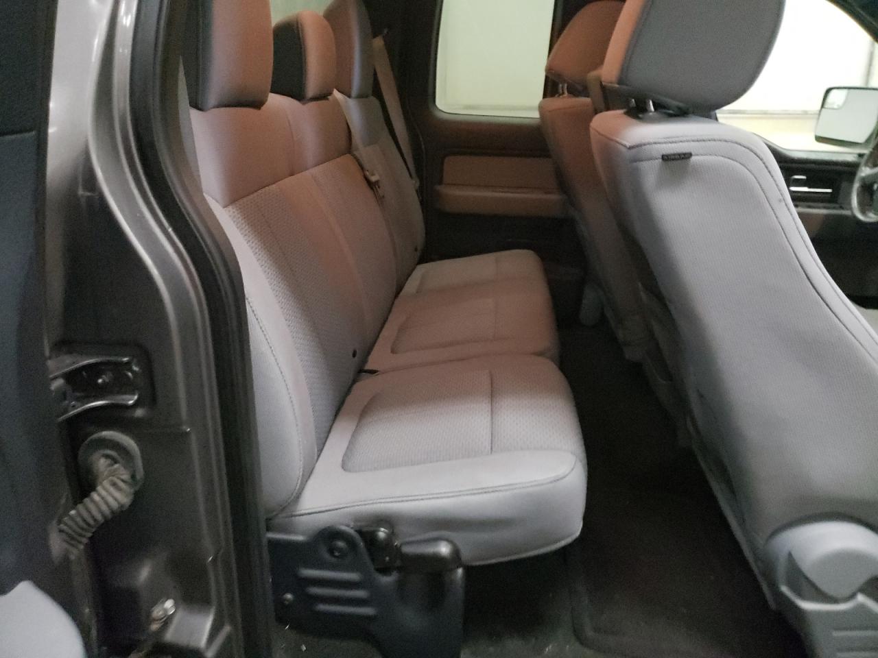 Photo 6 from auction – 2012 FORD F150 SUPER with VIN 1FTFX1EF4CFB71456