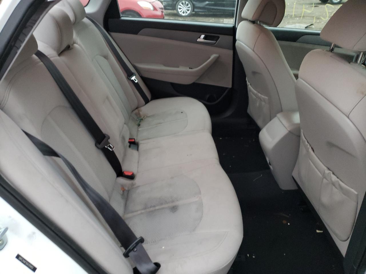 Photo 6 from auction – 2016 HYUNDAI SONATA SE with VIN 5NPE24AF5GH319451