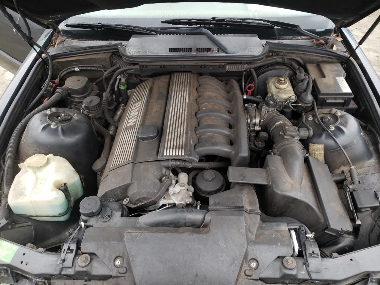 Photo 7 from auction – 1998 BMW 323 IC with VIN WBABJ7337WEA17510