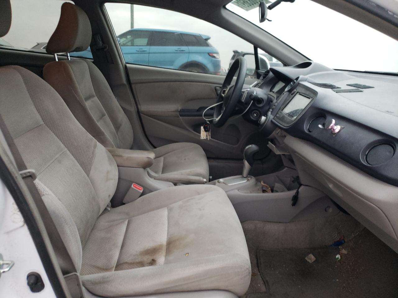 Photo 5 from auction – 2010 HONDA INSIGHT EX with VIN JHMZE2H77AS038111