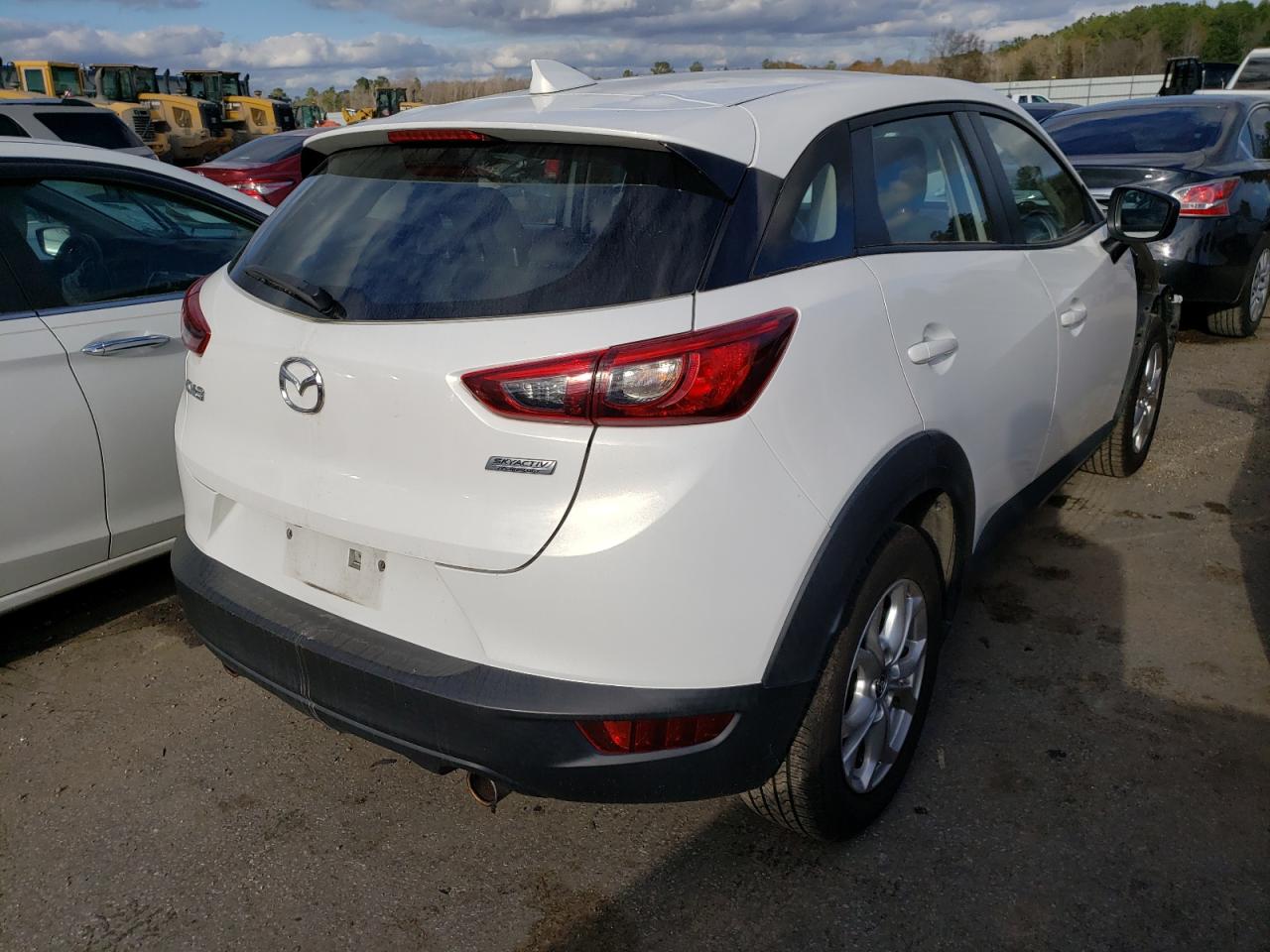 Photo 4 from auction – 2017 MAZDA CX-3 SPORT with VIN JM1DKDB70H0155883