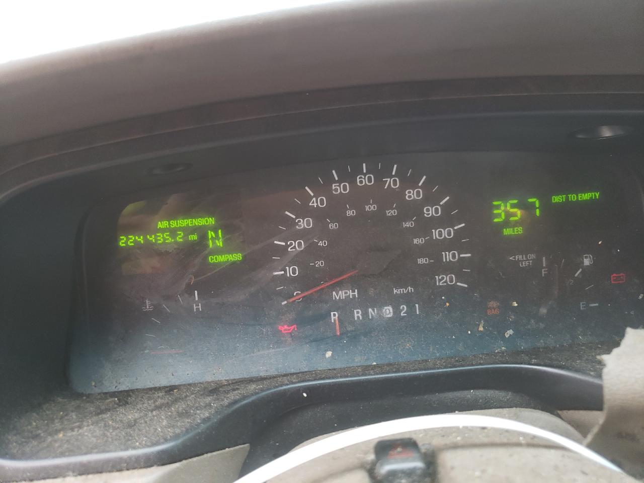 Photo 8 from auction – 1998 LINCOLN TOWN CAR E with VIN 1LNFM81W3WY713626