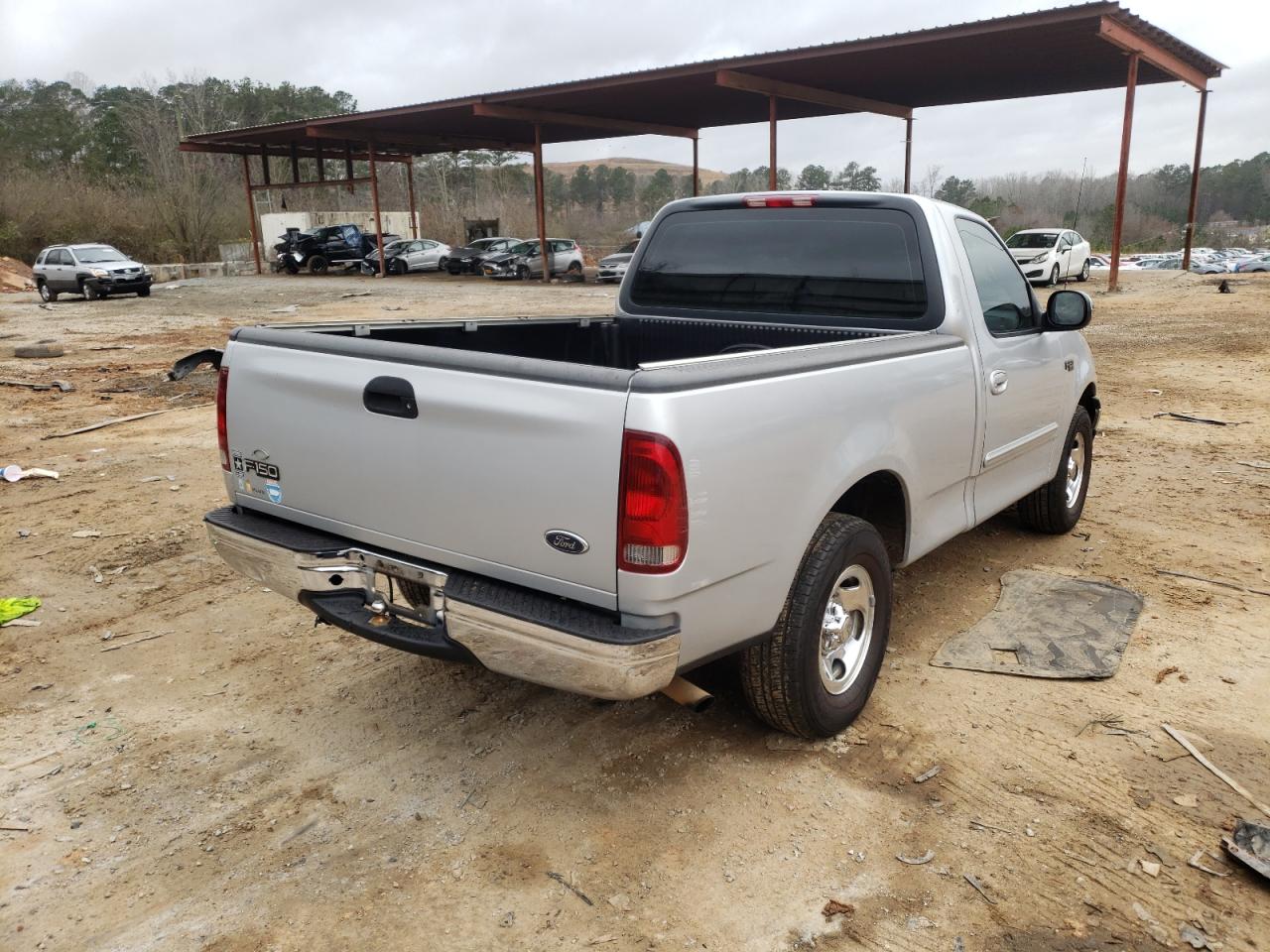 Photo 4 from auction – 2000 FORD F-150 with VIN 1FTZF172XYNB62302