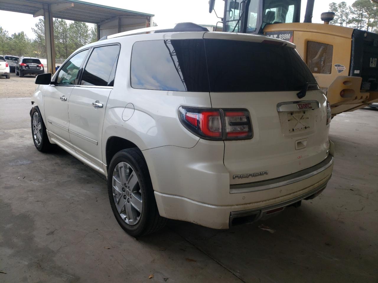 Photo 3 from auction – 2015 GMC ACADIA DEN with VIN 1GKKVTKD1FJ260930
