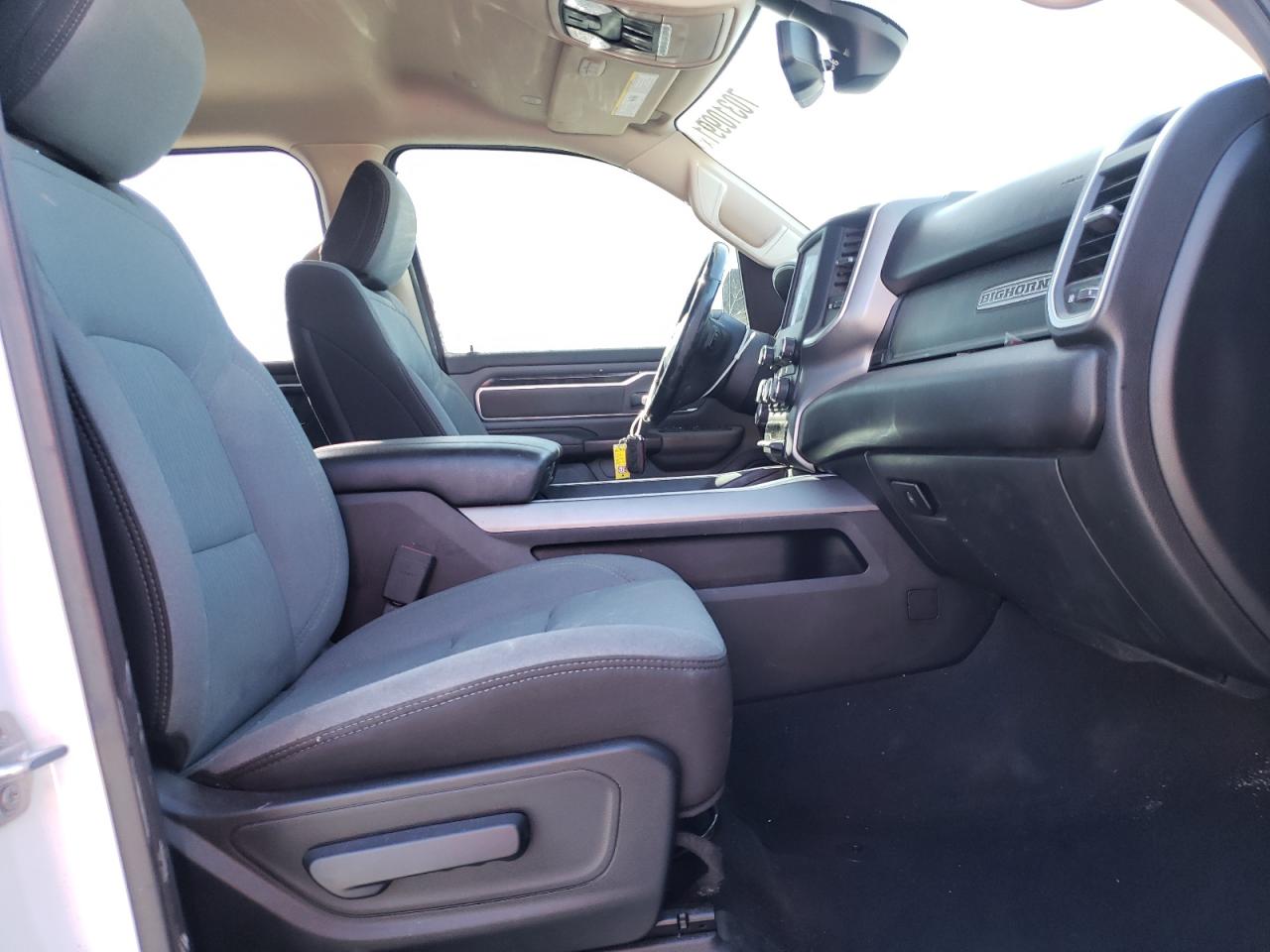 Photo 5 from auction – 2019 RAM 1500 BIG H with VIN 1C6RREBT9KN683198