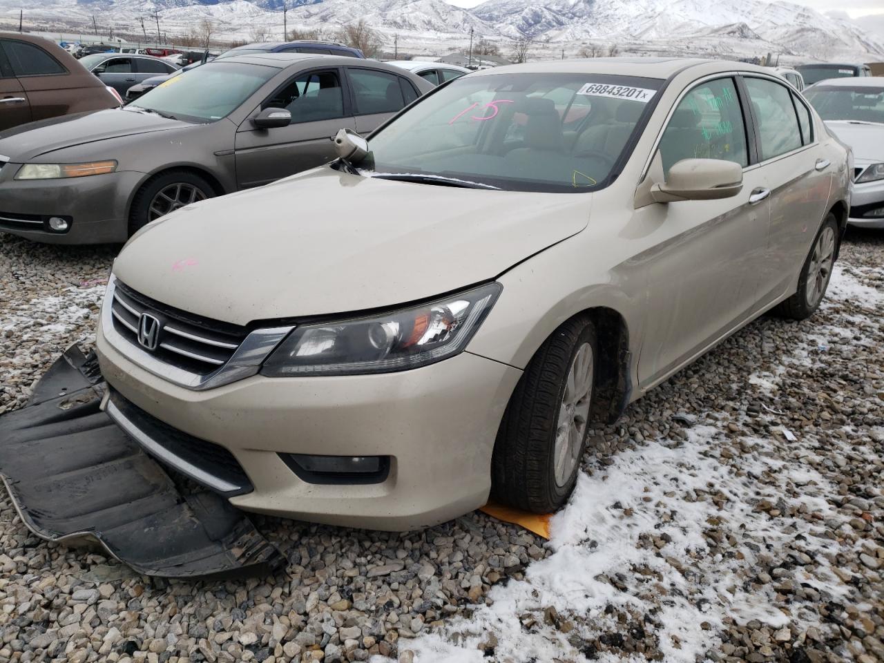 Photo 2 from auction – 2015 HONDA ACCORD with VIN 1HGCR2F88FA179694